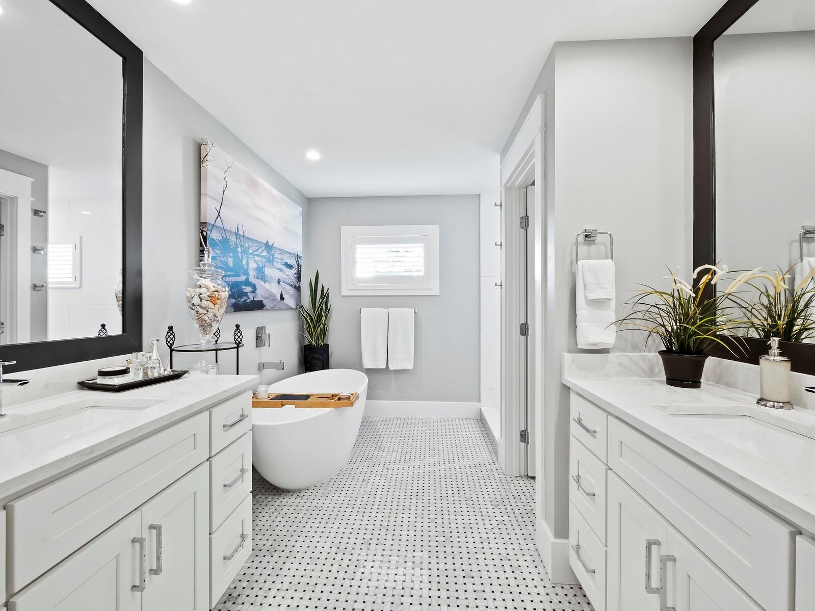 LONGBEACH ON LONGBOAT KEY - Residential