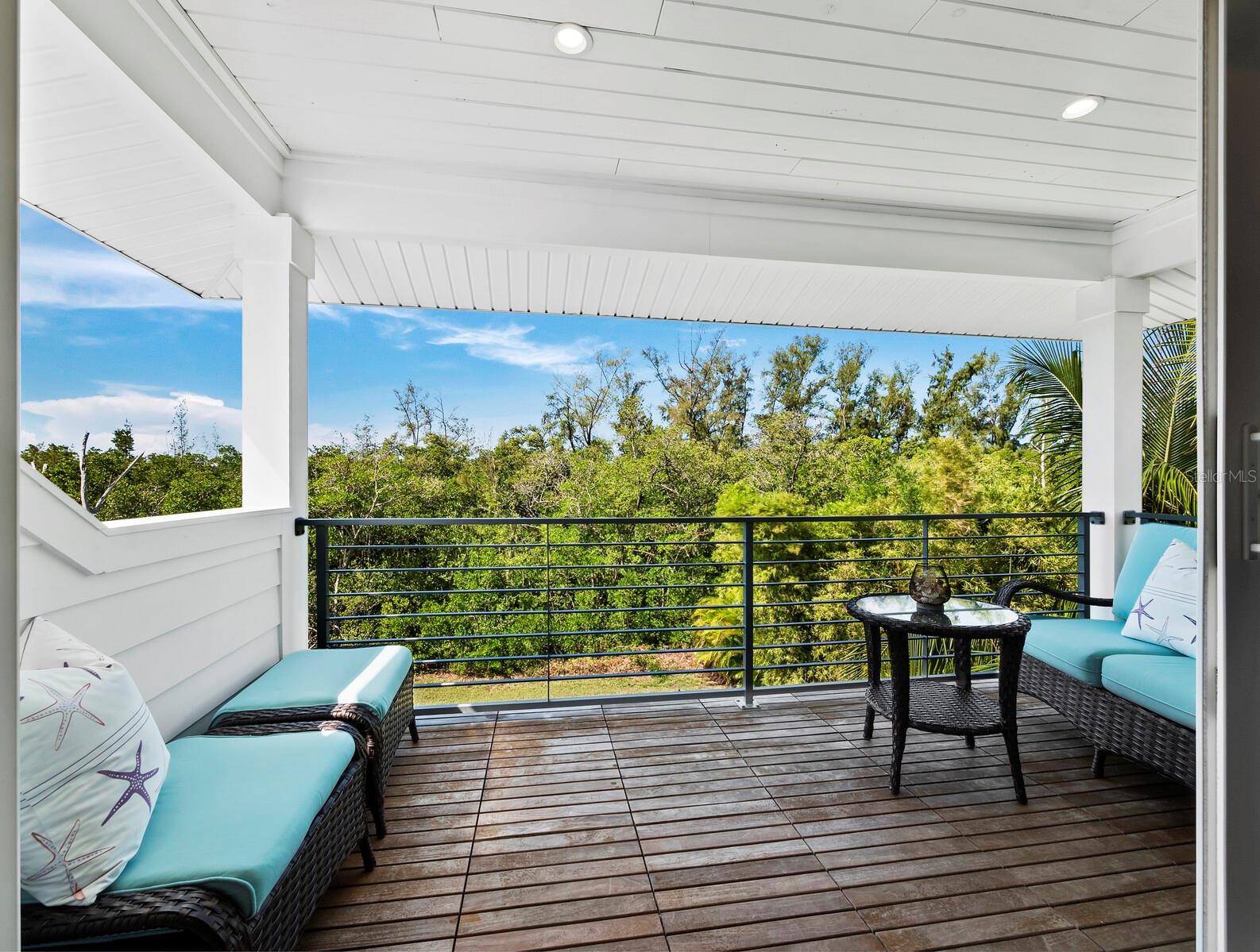 LONGBEACH ON LONGBOAT KEY - Residential