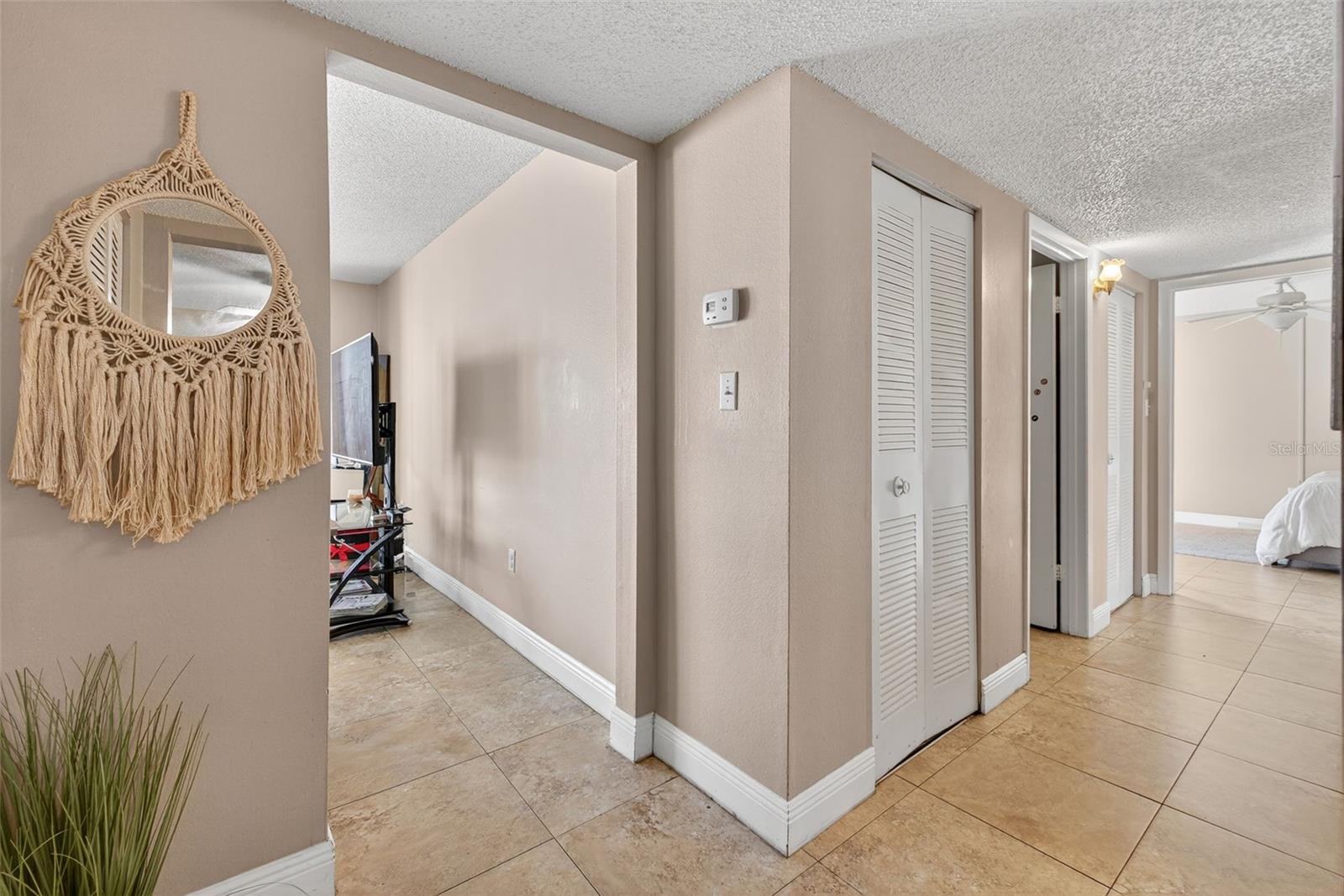 ROYAL ARMS CONDO - Residential