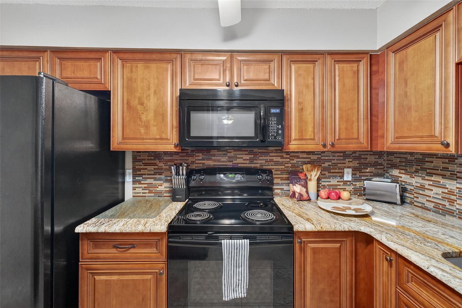 ROYAL ARMS CONDO - Residential