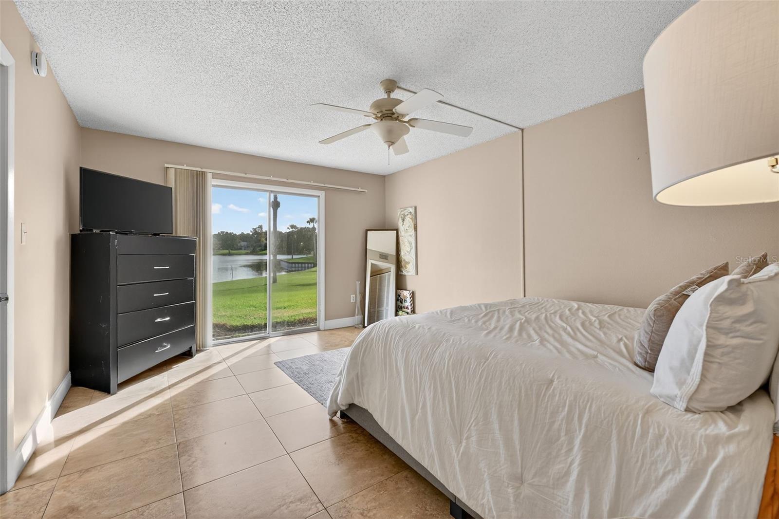 ROYAL ARMS CONDO - Residential