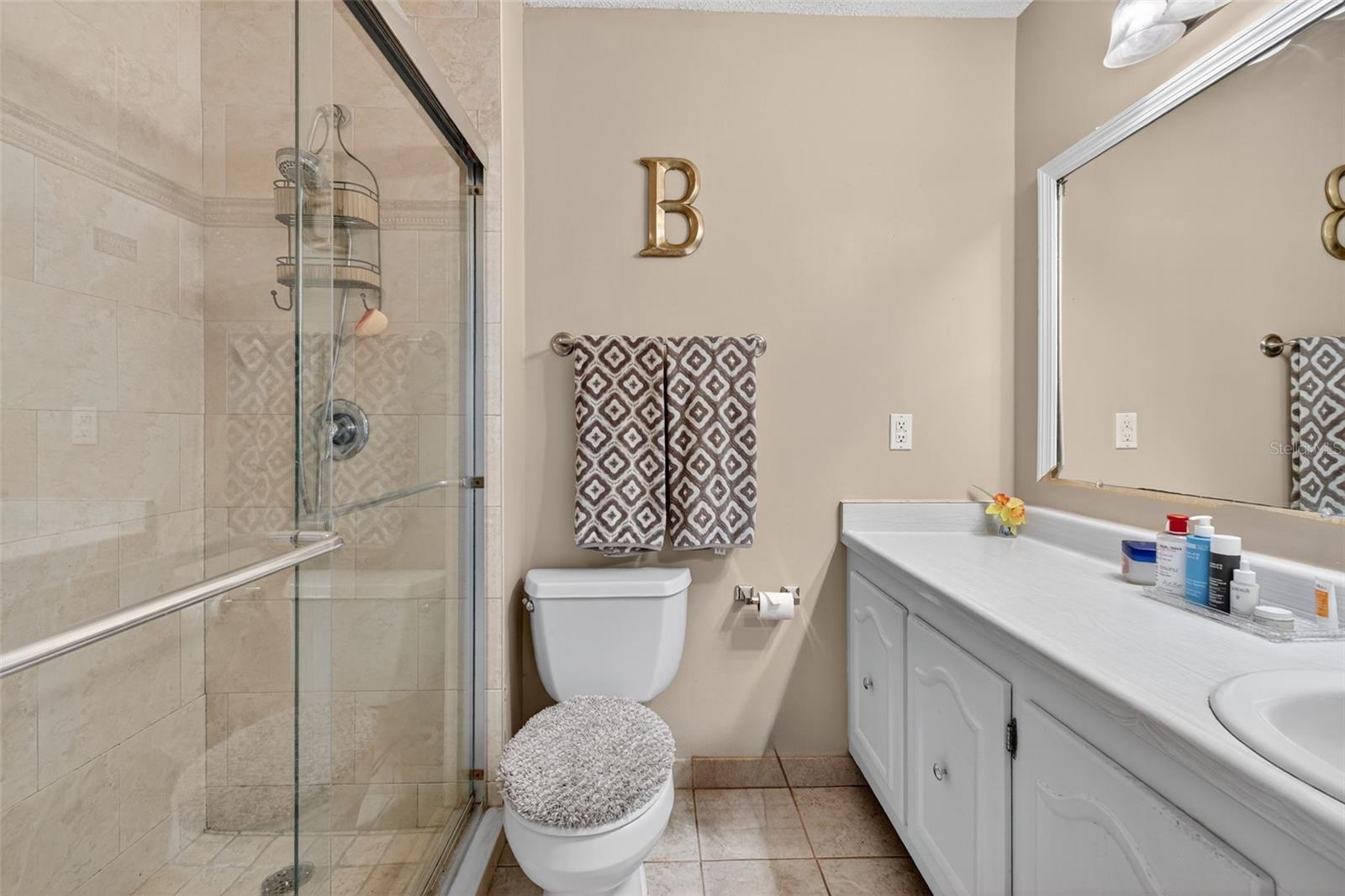 ROYAL ARMS CONDO - Residential