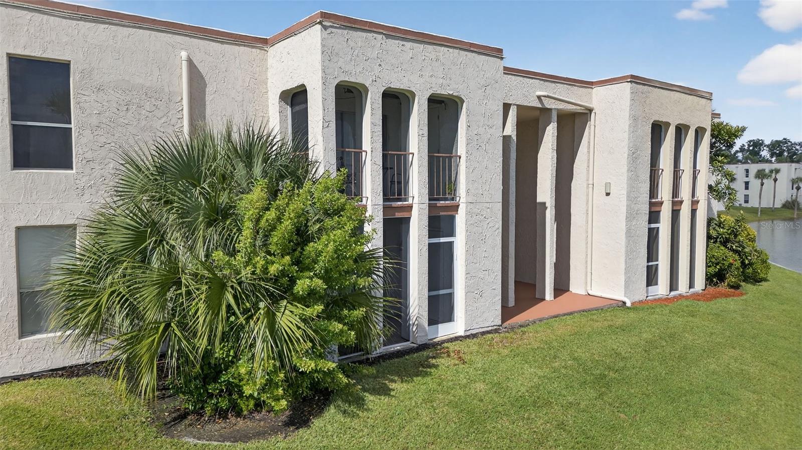 ROYAL ARMS CONDO - Residential