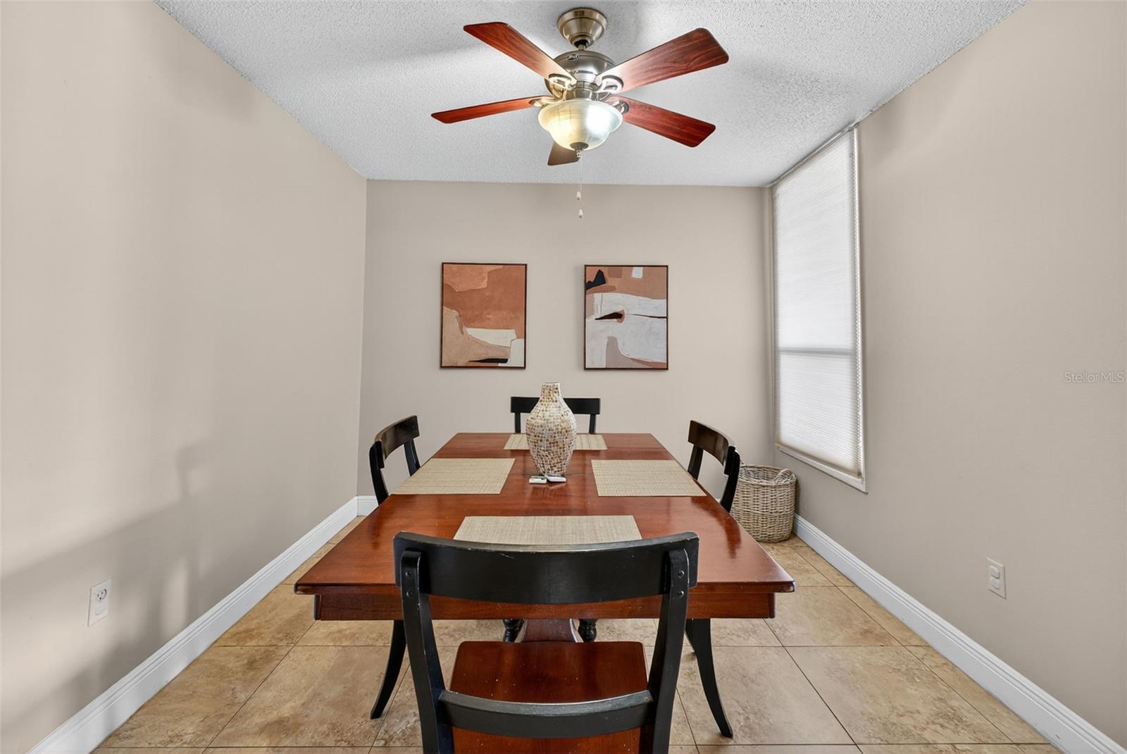 ROYAL ARMS CONDO - Residential