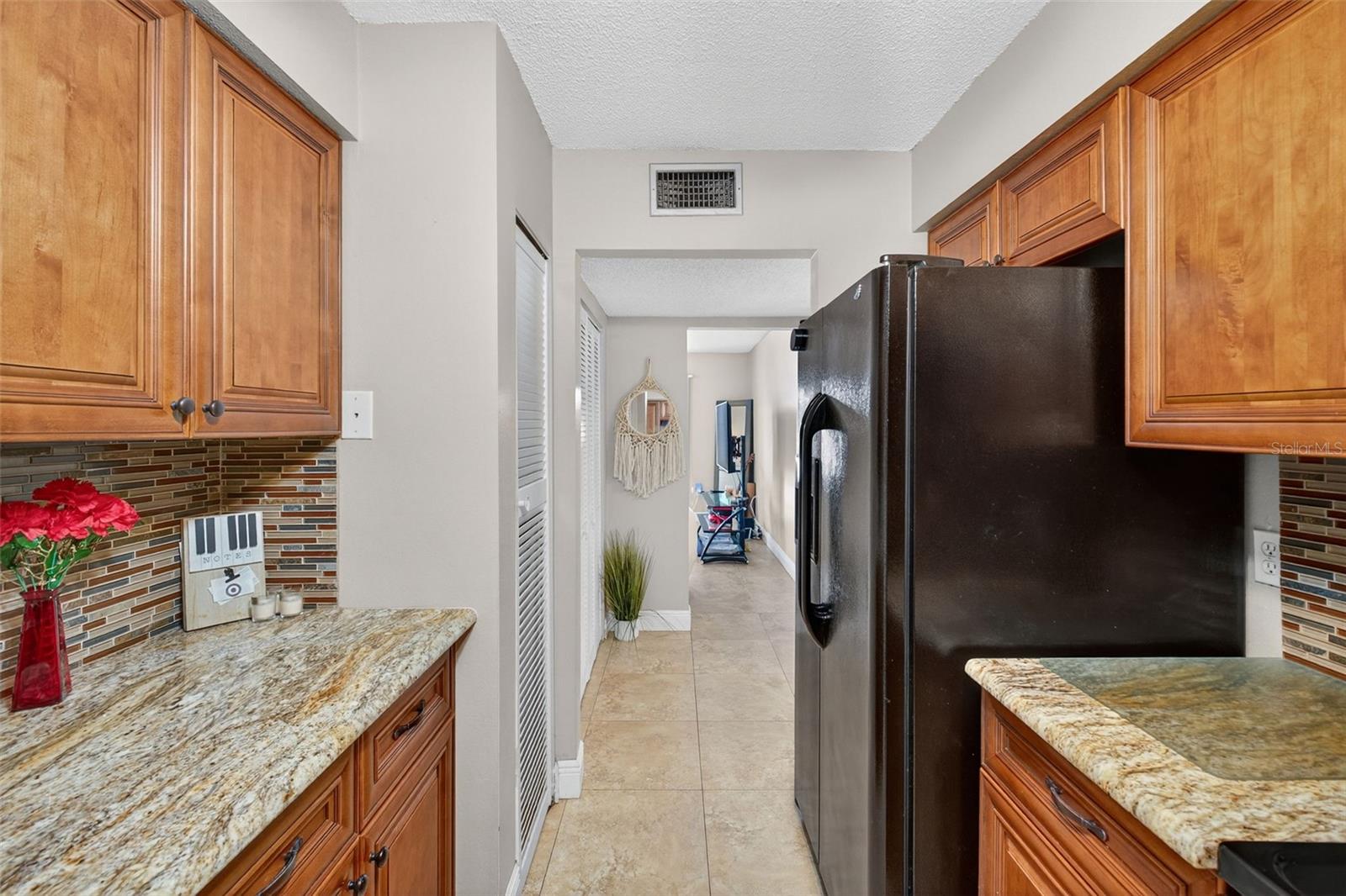 ROYAL ARMS CONDO - Residential