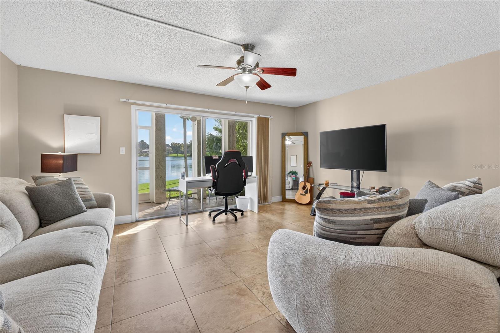 ROYAL ARMS CONDO - Residential