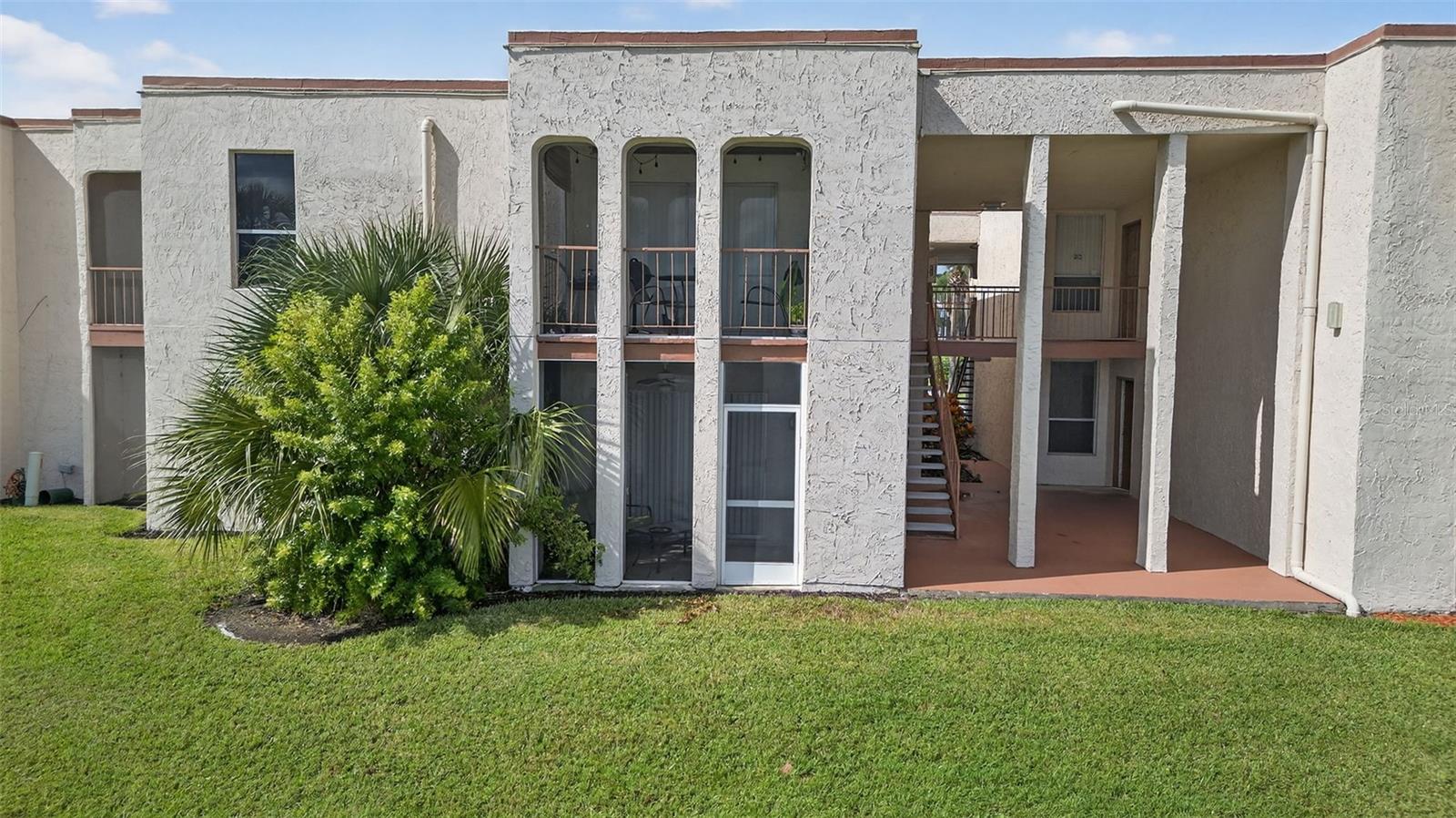 ROYAL ARMS CONDO - Residential