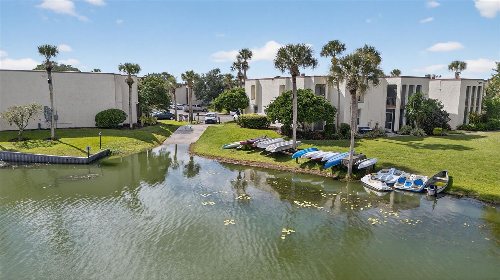 ROYAL ARMS CONDO - Residential