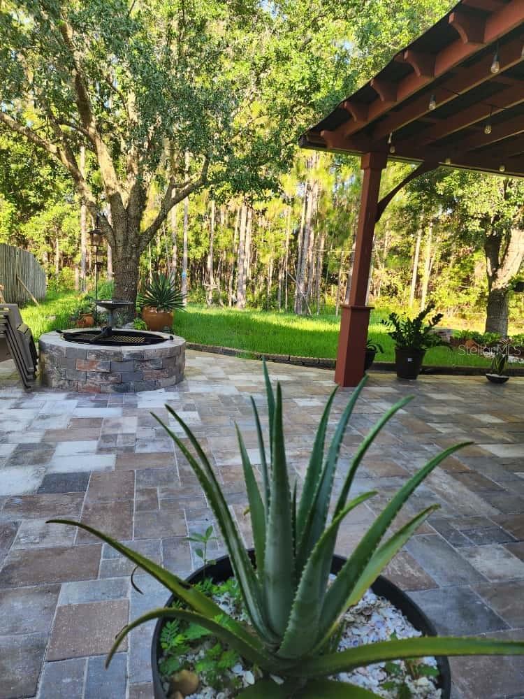 HUNTCLIFF PARK 51 48 - Residential