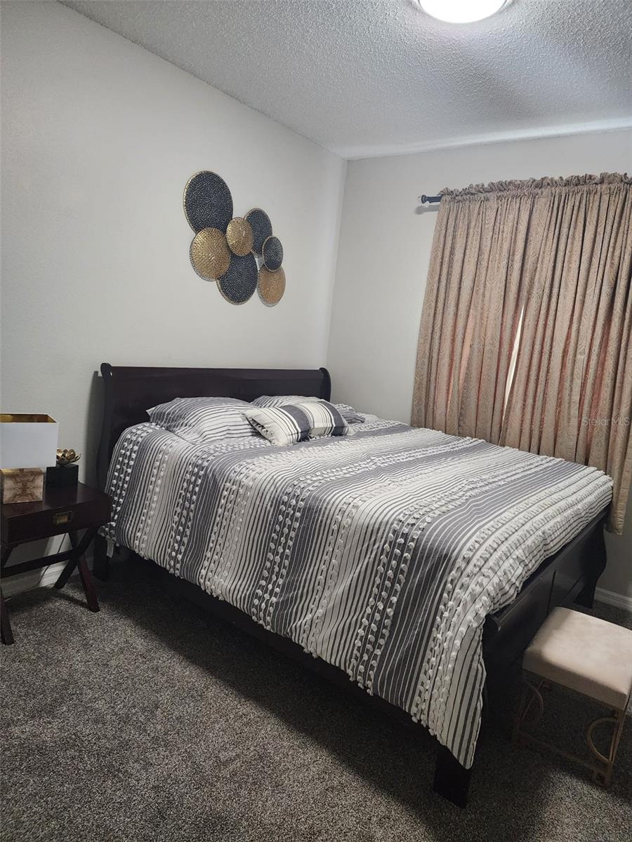 HUNTCLIFF PARK 51 48 - Residential