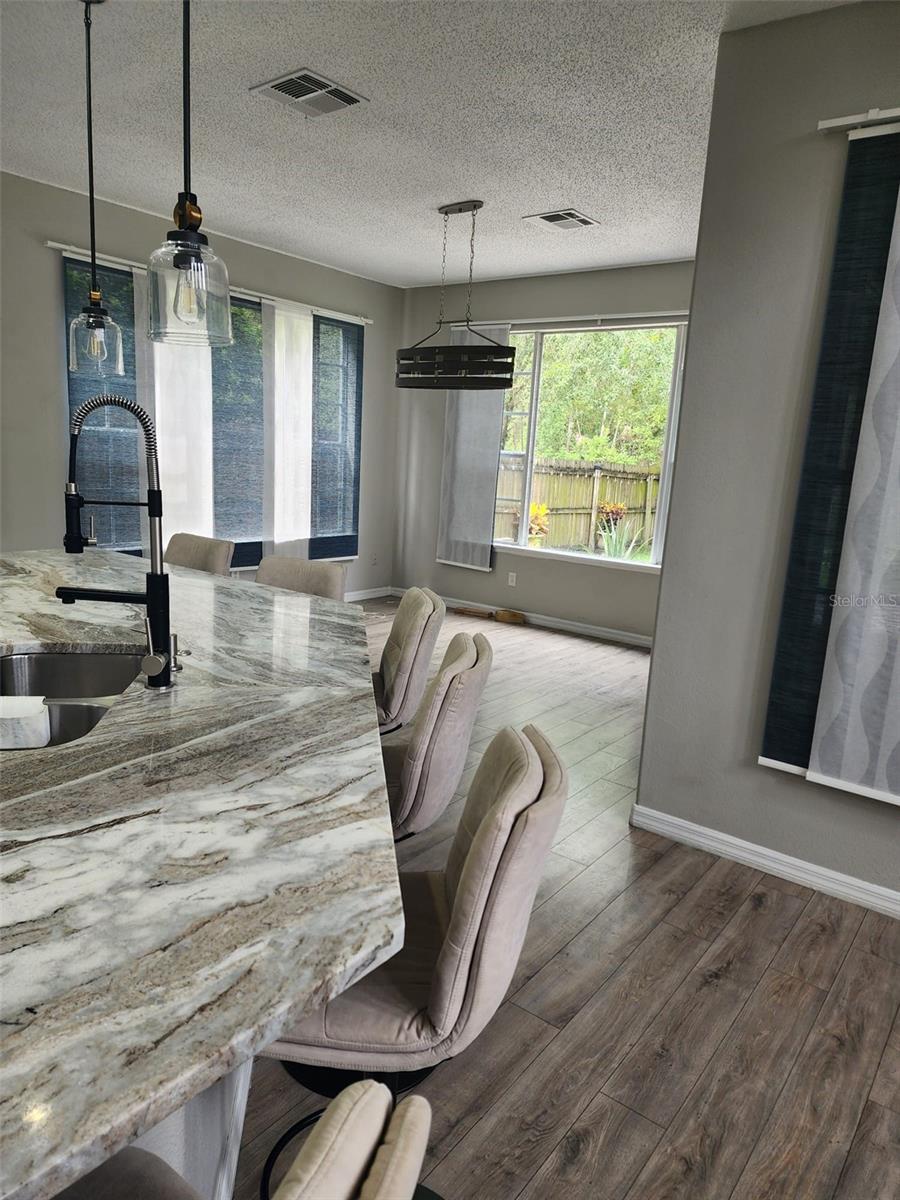 HUNTCLIFF PARK 51 48 - Residential