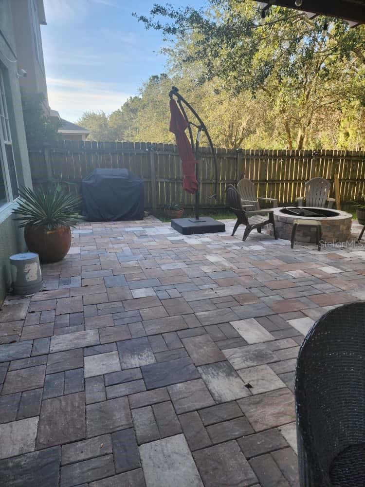 HUNTCLIFF PARK 51 48 - Residential