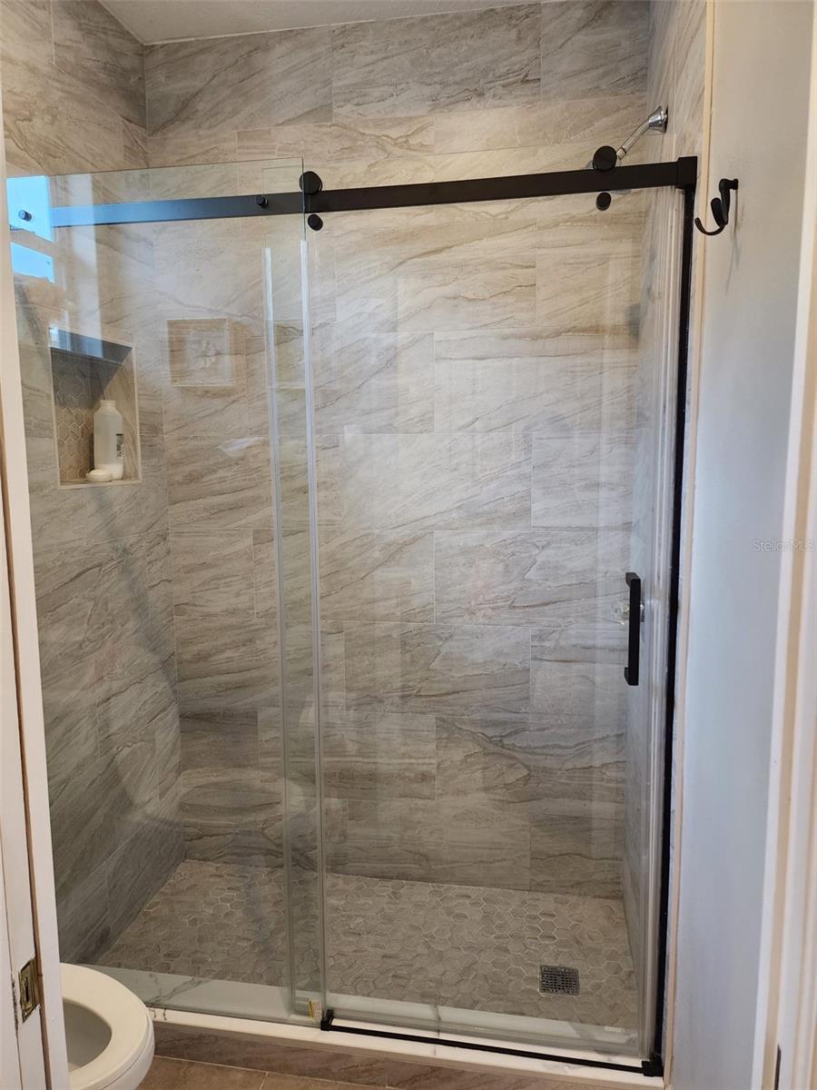 HUNTCLIFF PARK 51 48 - Residential