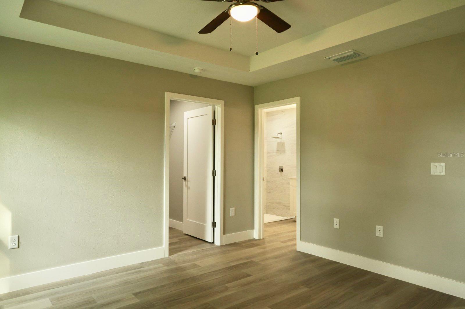 SILVER SPRINGS SHORES - Residential