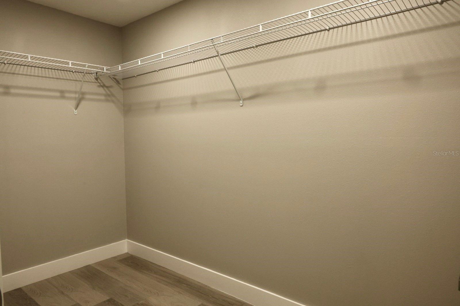 SILVER SPRINGS SHORES - Residential