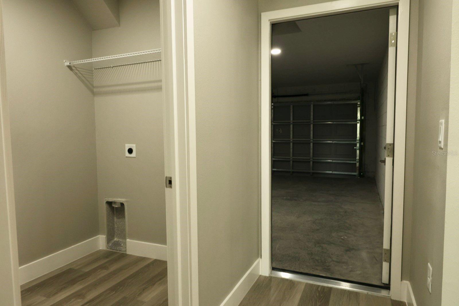 SILVER SPRINGS SHORES - Residential