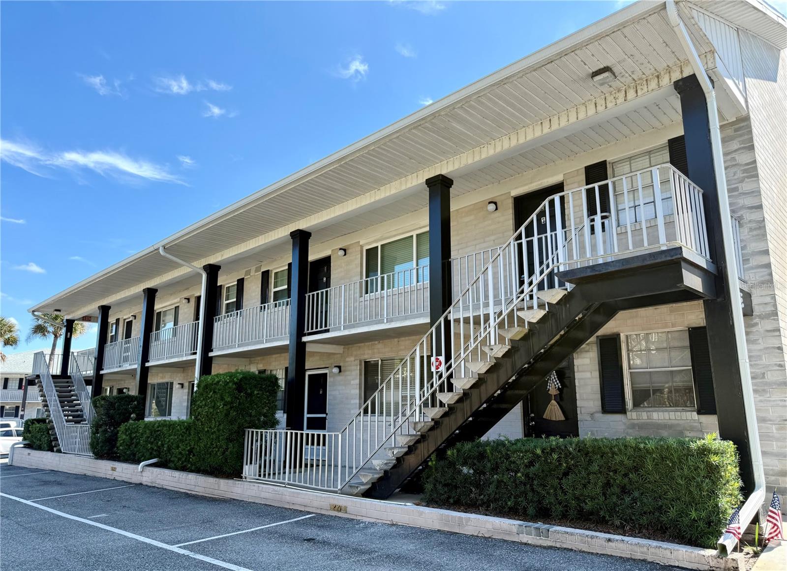 One or more photo(s) has been virtually staged. Come take a lovely stroll to Mead Gardens(47 acres), located just around the corner from this adorable condo in one of Winter Park’s most popular communities! The pool is located directly behind this condo! This cozy first-floor unit features brand-new luxury vinyl flooring that gives it a fresh, welcoming feel. The spacious living room has sliders that open up to a nice-sized screened-in Florida room—perfect for sipping your morning coffee or relaxing at the end of the day and the best part the pool is located directly behind your Florida room! With the large Florida palm tree as a reference point you can see how close to the pool this condo is! After you enjoy taking a hike around Mead Gardens- then come home to a nice swim in the pool! 
And here’s some exciting news: the seller is offering seller financing! That means the deed will be in your name, and with just 20% down and flexible terms, it’s an incredible chance for first-time buyers, or to add to your rental portfolio, or anyone looking for a sweet second home. If you've been dreaming of having a Winter Park address, this is your moment!
You’ll absolutely love the fantastic location of this condo, and let’s not forget this condo is located less than 2 miles to Advent Health hospital,  the Orlando Science center, shopping, restaurants and all that Winter Park has to offer! Don’t miss out on this wonderful  investment opportunity. Show and Sell!!