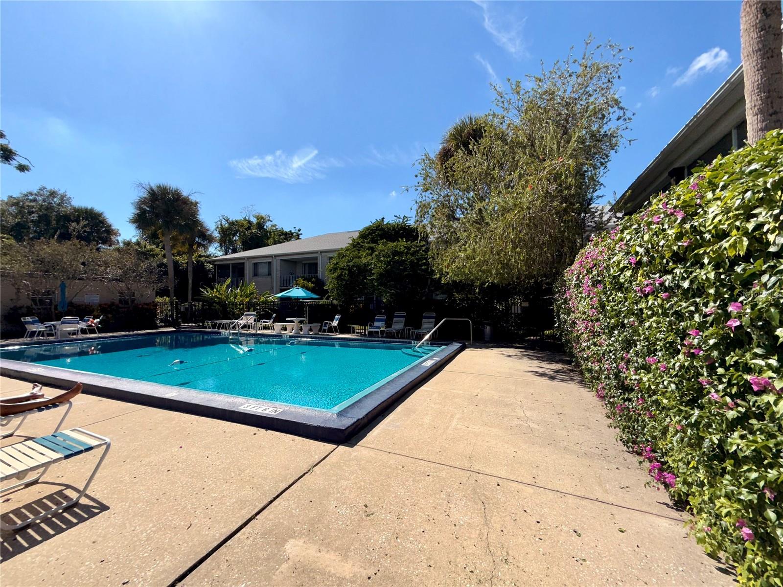 MEAD GARDEN - Residential