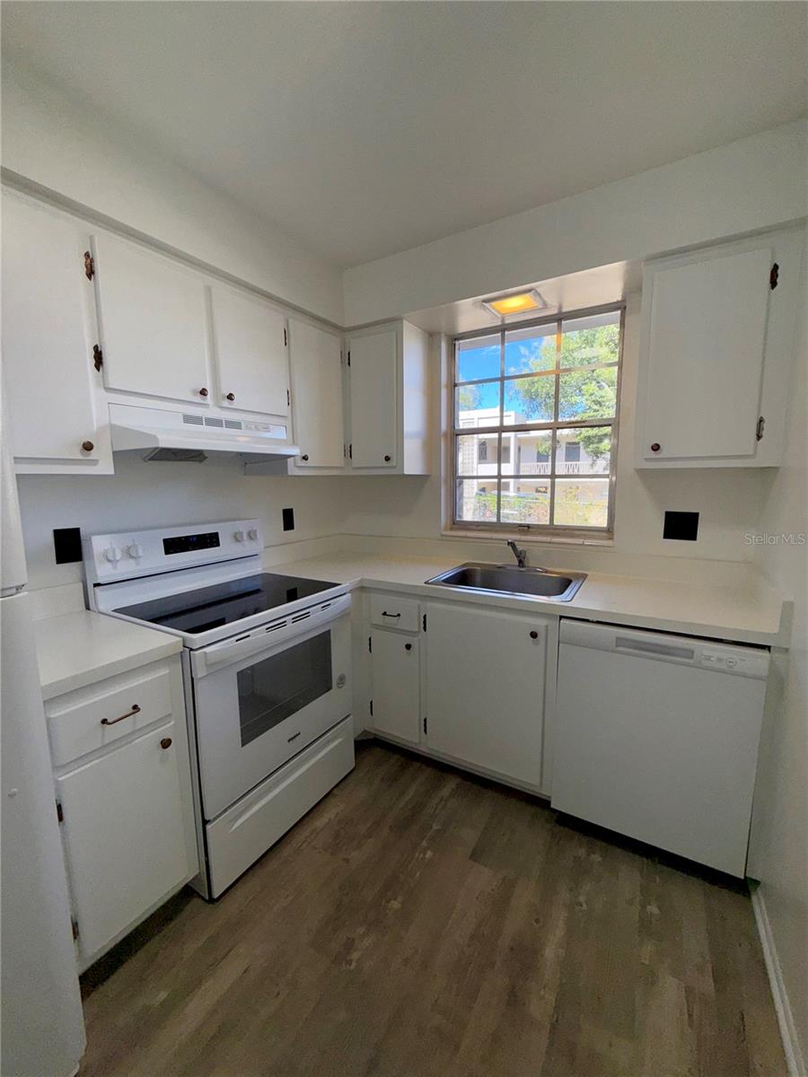 MEAD GARDEN - Residential