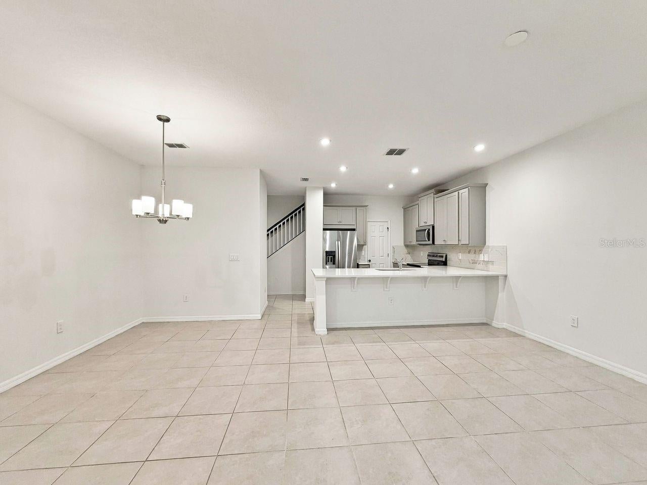 8867 HERENCIA ALLEY
