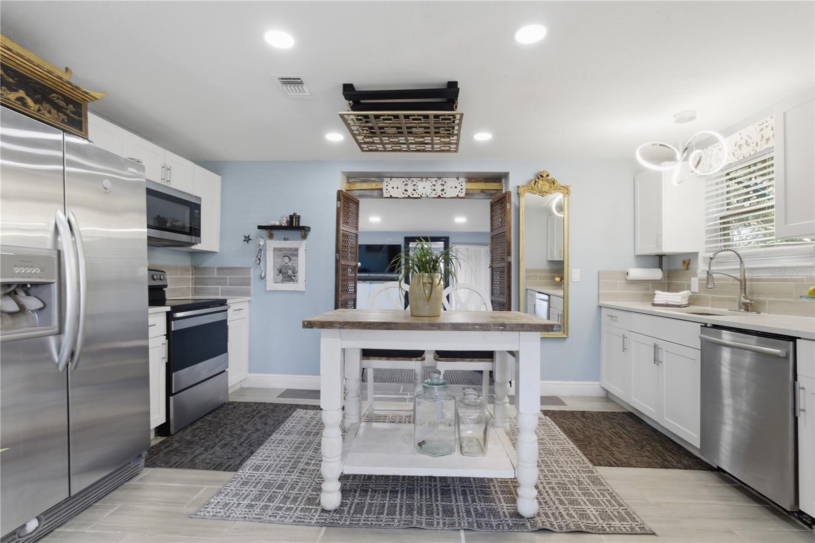 VICTORY HEIGHTS - Residential