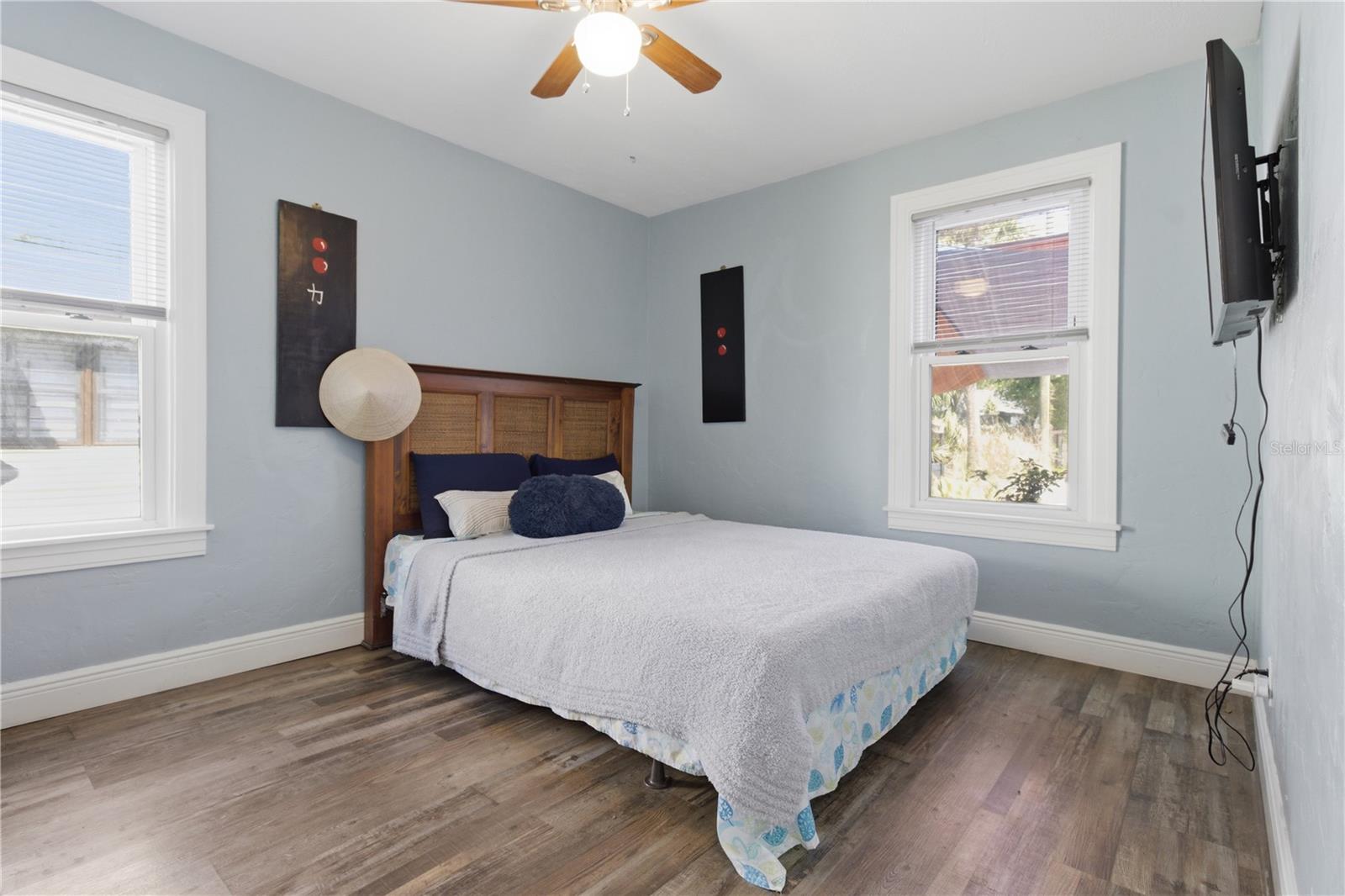 VICTORY HEIGHTS - Residential