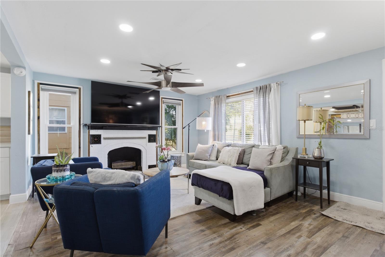 VICTORY HEIGHTS - Residential