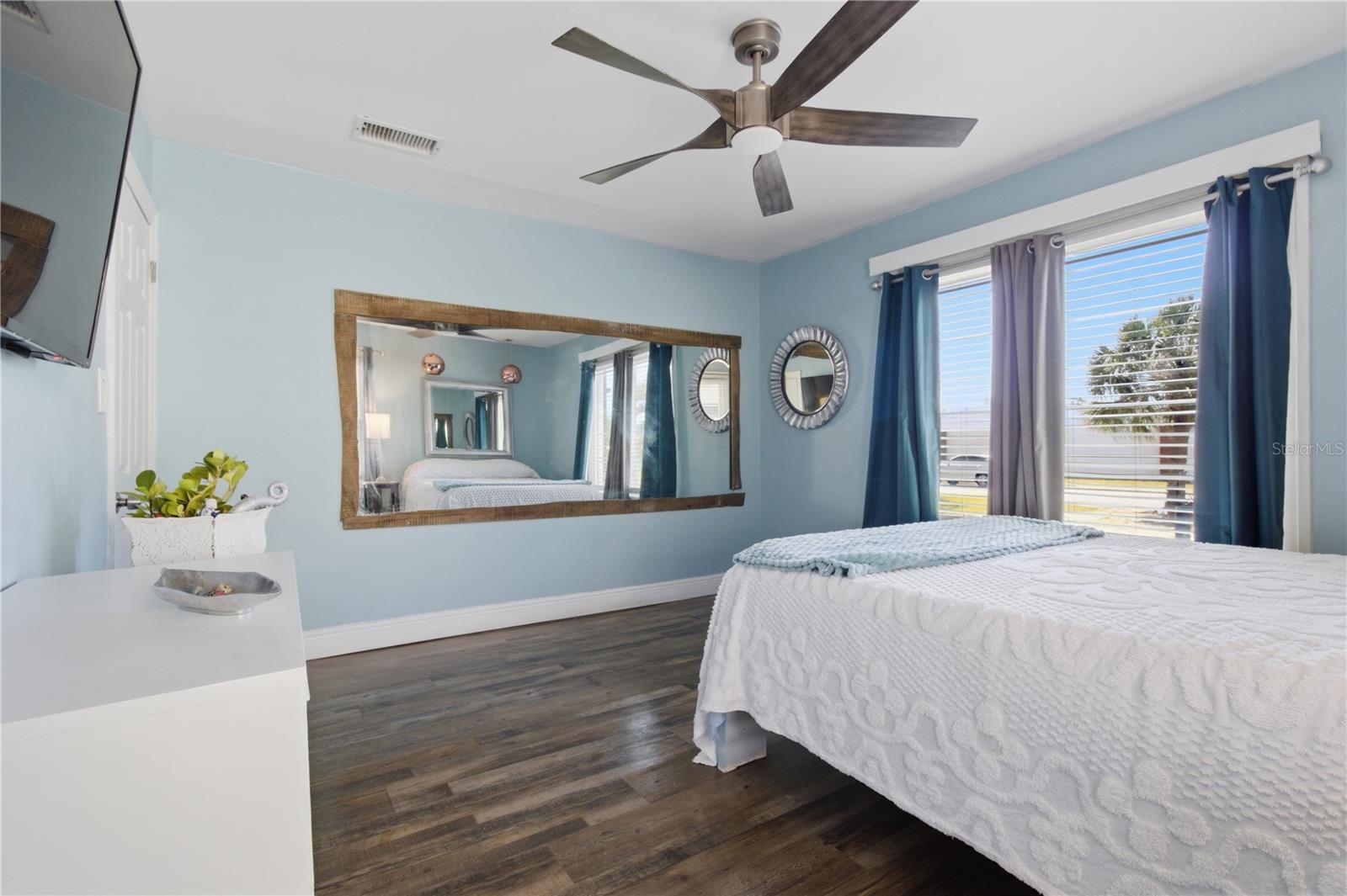 VICTORY HEIGHTS - Residential