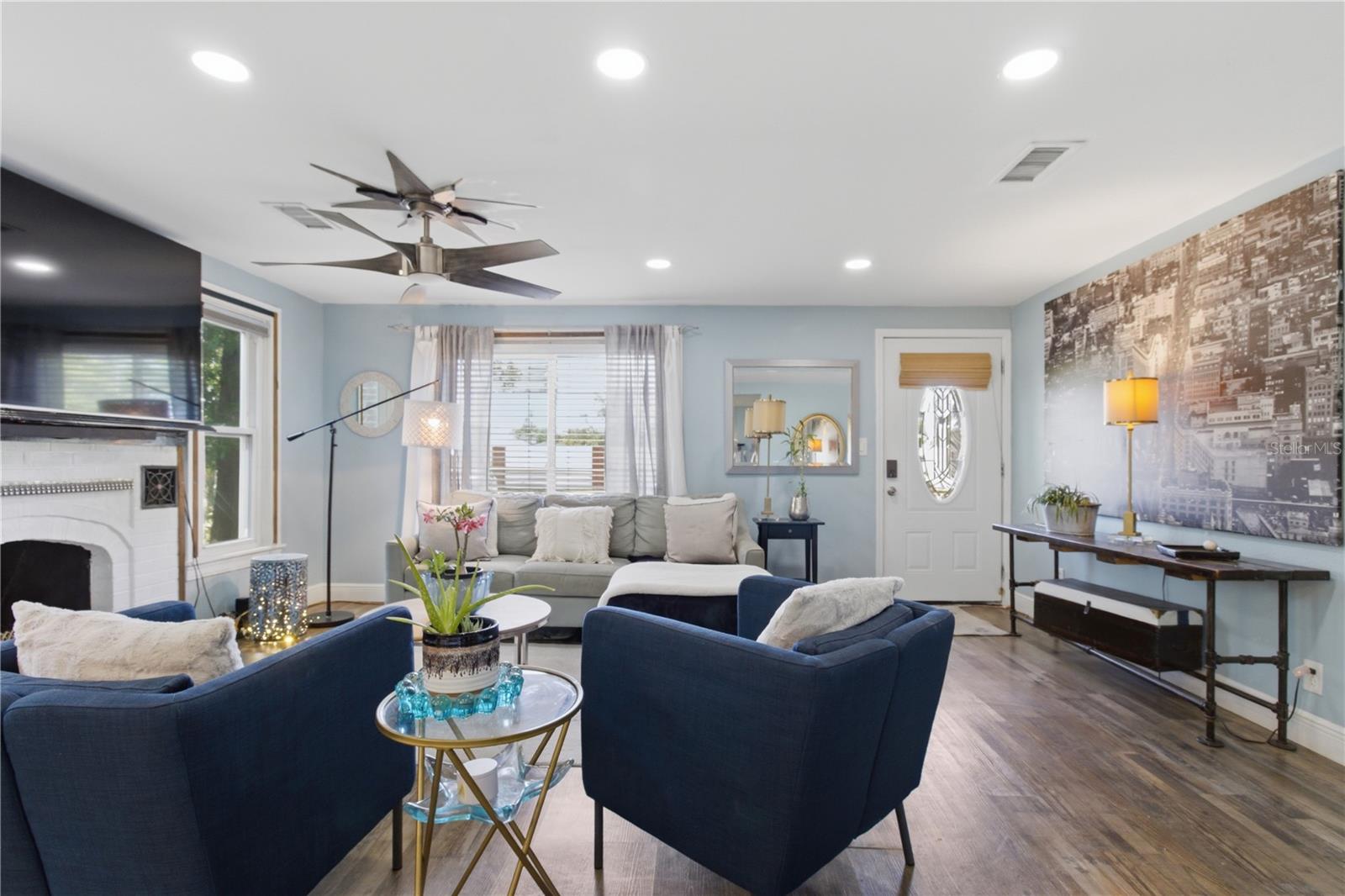 VICTORY HEIGHTS - Residential