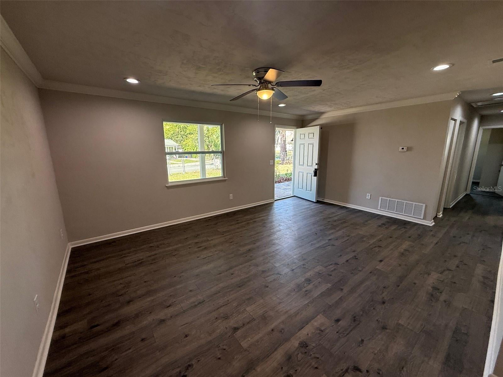 1225 SE 10TH STREET