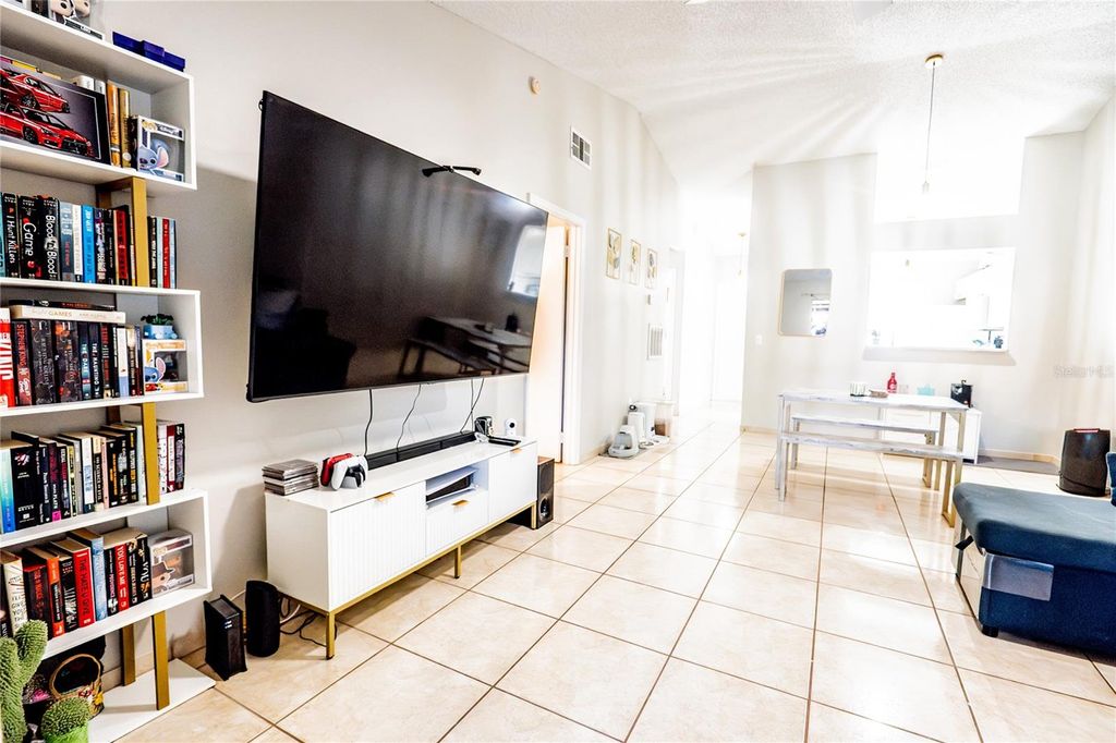 Photo of 32 Silver Oak Circle, Kissimmee, FL 34743 (MLS # O6369591)