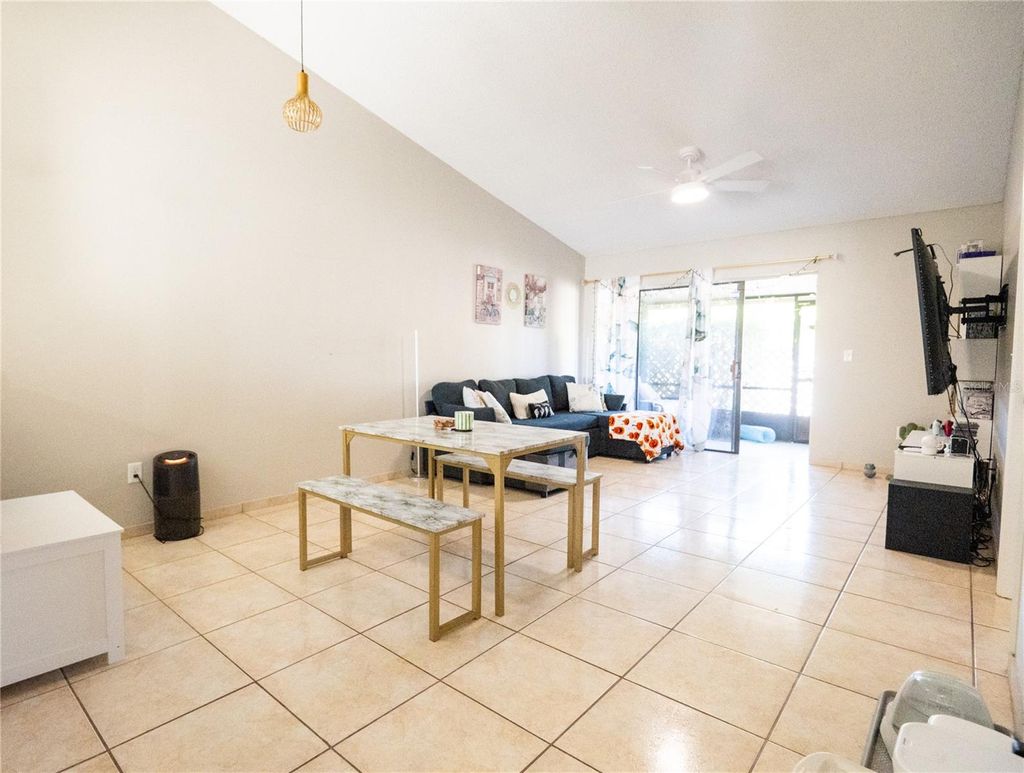 Photo of 32 Silver Oak Circle, Kissimmee, FL 34743 (MLS # O6369591)