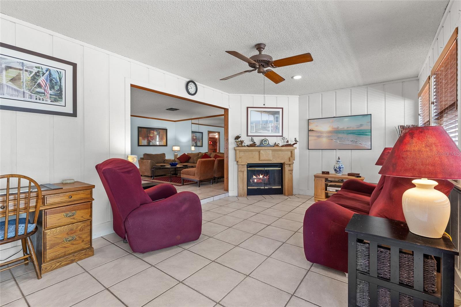 DELTON LAKES UN 04 - Residential