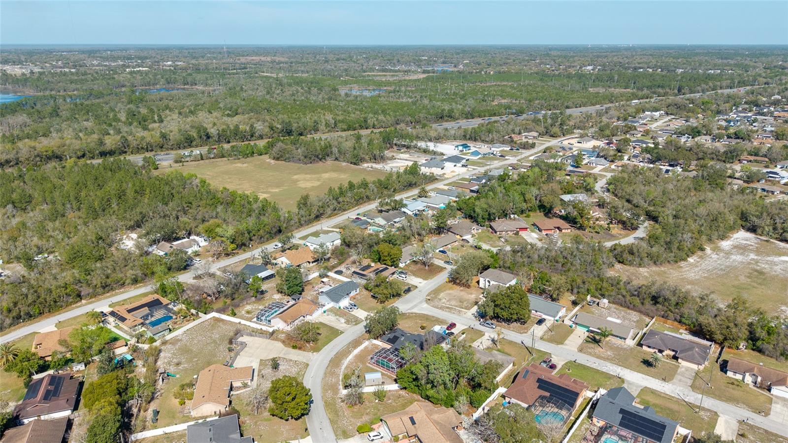 DELTON LAKES UN 04 - Residential