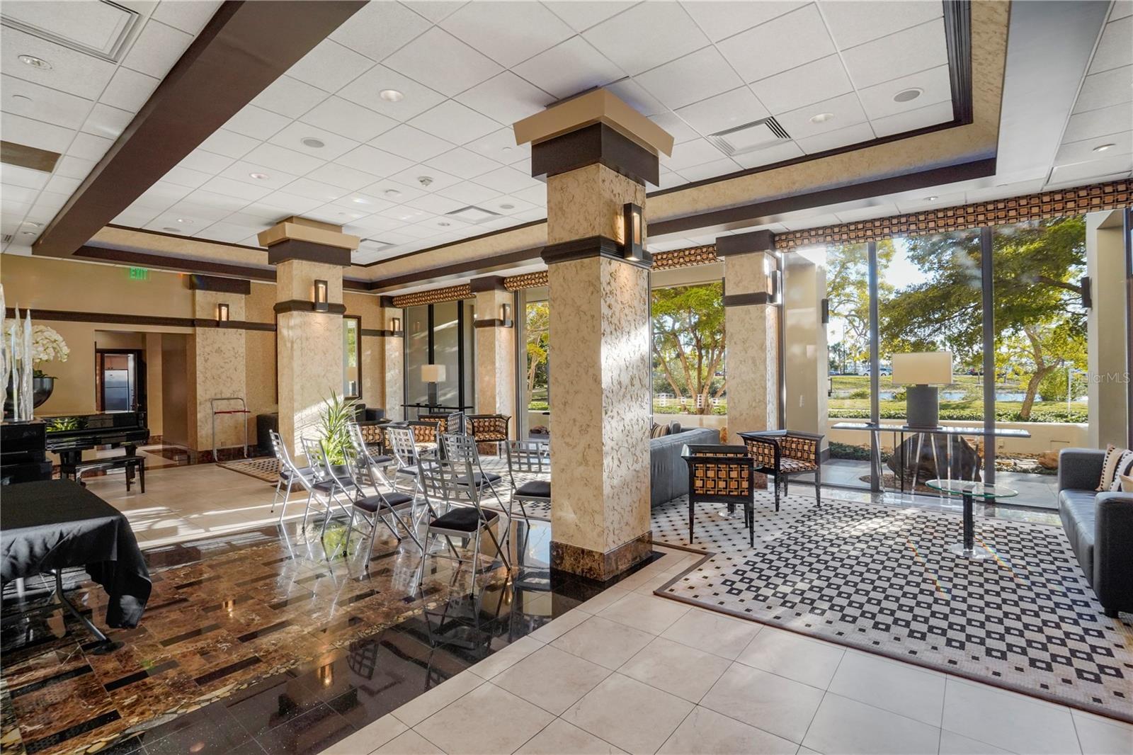 BAY PLAZA - Residential