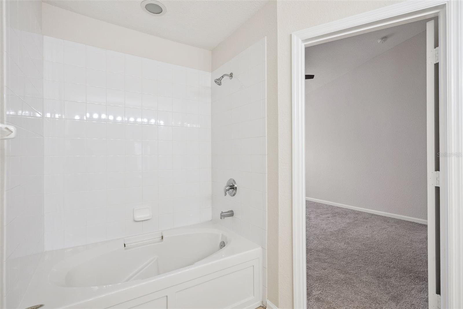 DUNWOODY COMMONS PH 1 - Residential