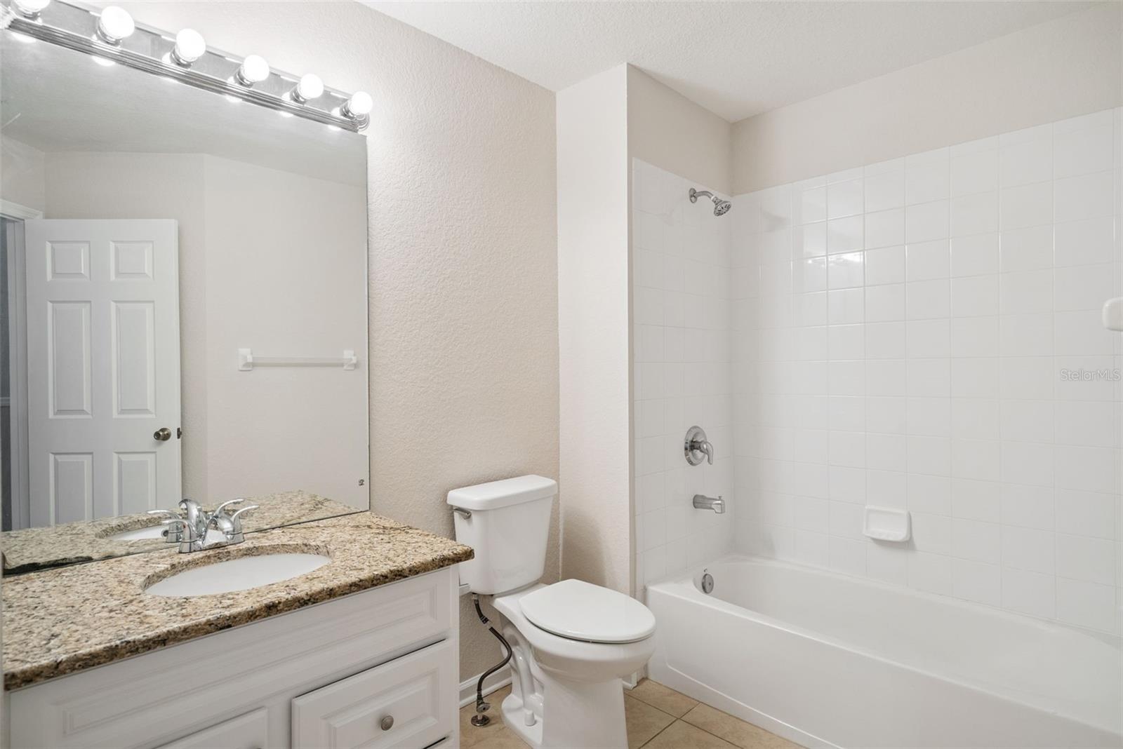 DUNWOODY COMMONS PH 1 - Residential