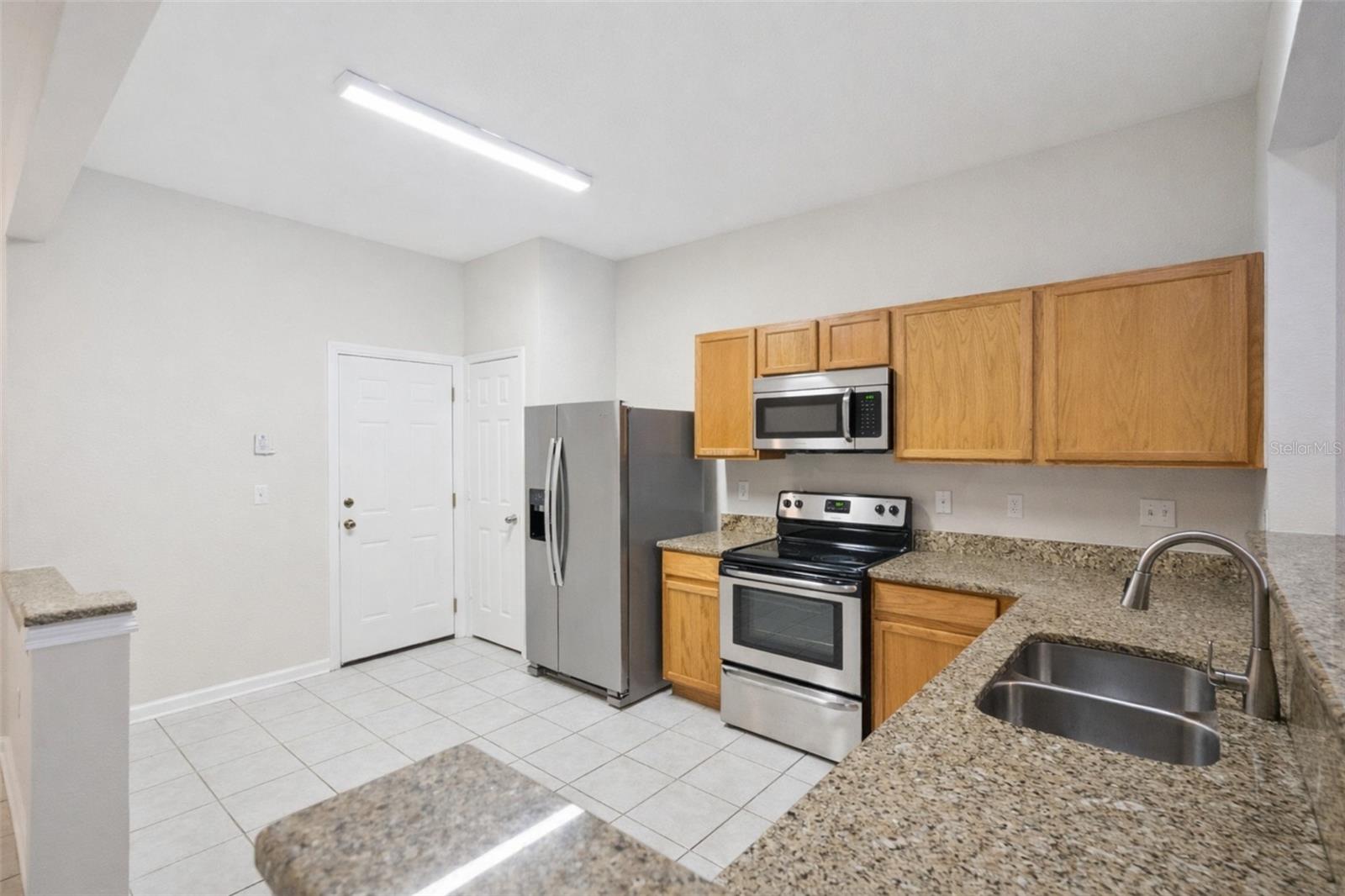 DUNWOODY COMMONS PH 1 - Residential