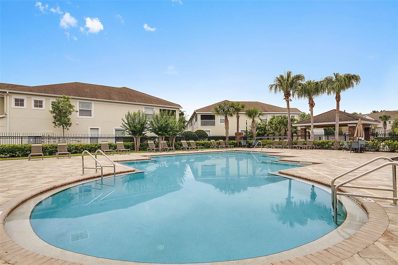 DUNWOODY COMMONS PH 1 - Residential