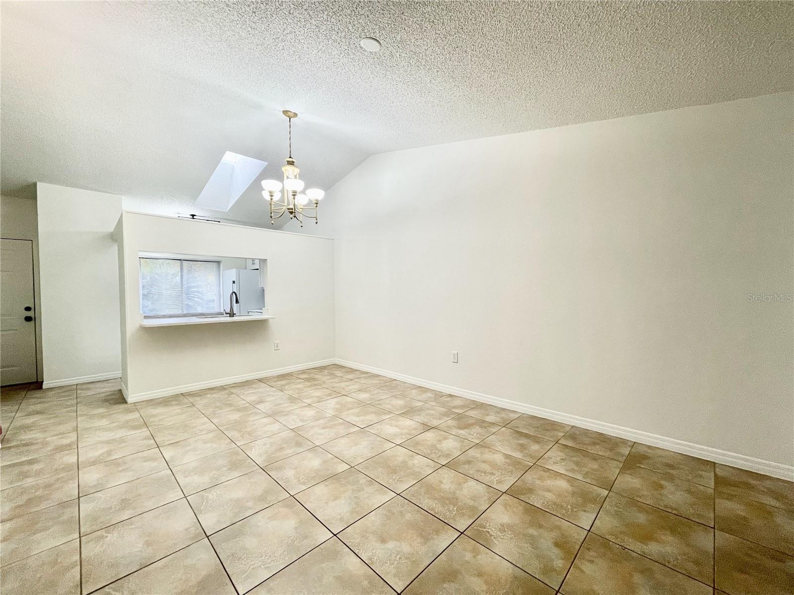 RIVER CREST - Residential