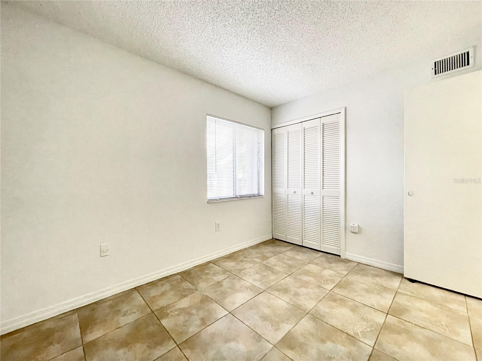 RIVER CREST - Residential