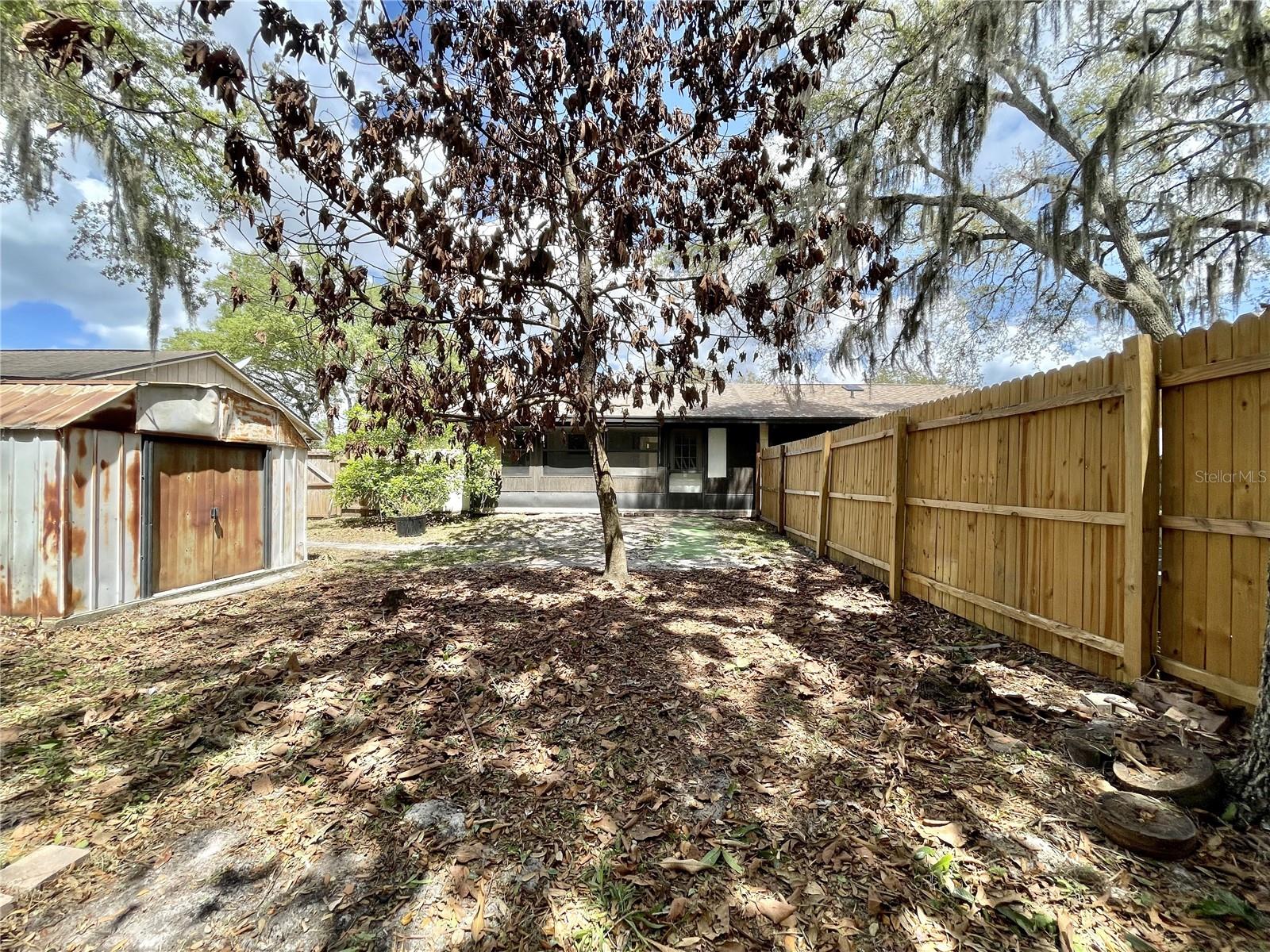 RIVER CREST - Residential