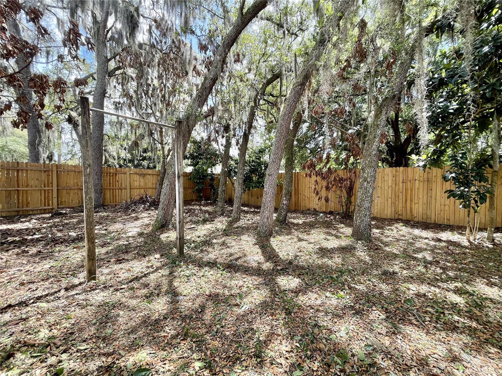 RIVER CREST - Residential