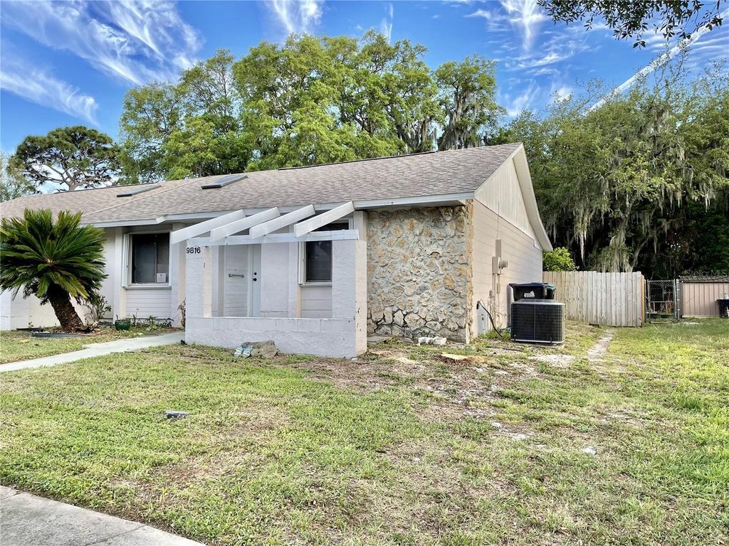 Photo of 9816 River Crest Court, Orlando, FL 32825 (MLS # O6398745)