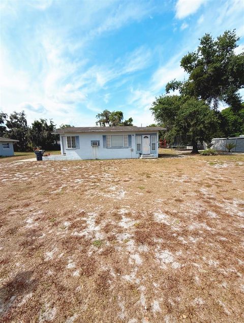 Photo of 2412 Burns Street, Lakeland, FL 33801 (MLS # L4960839)