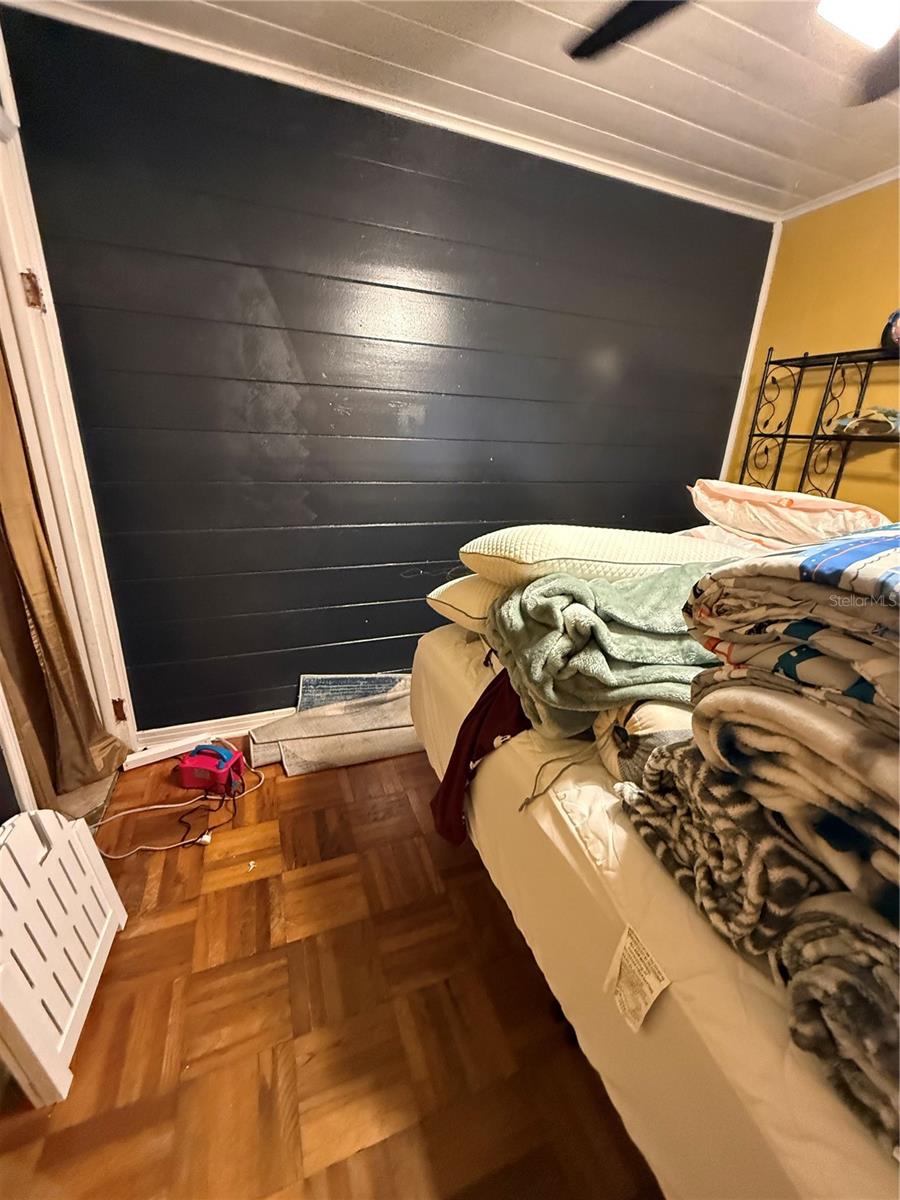 COUNTRY CLUB ESTATES RESUB PT - Residential