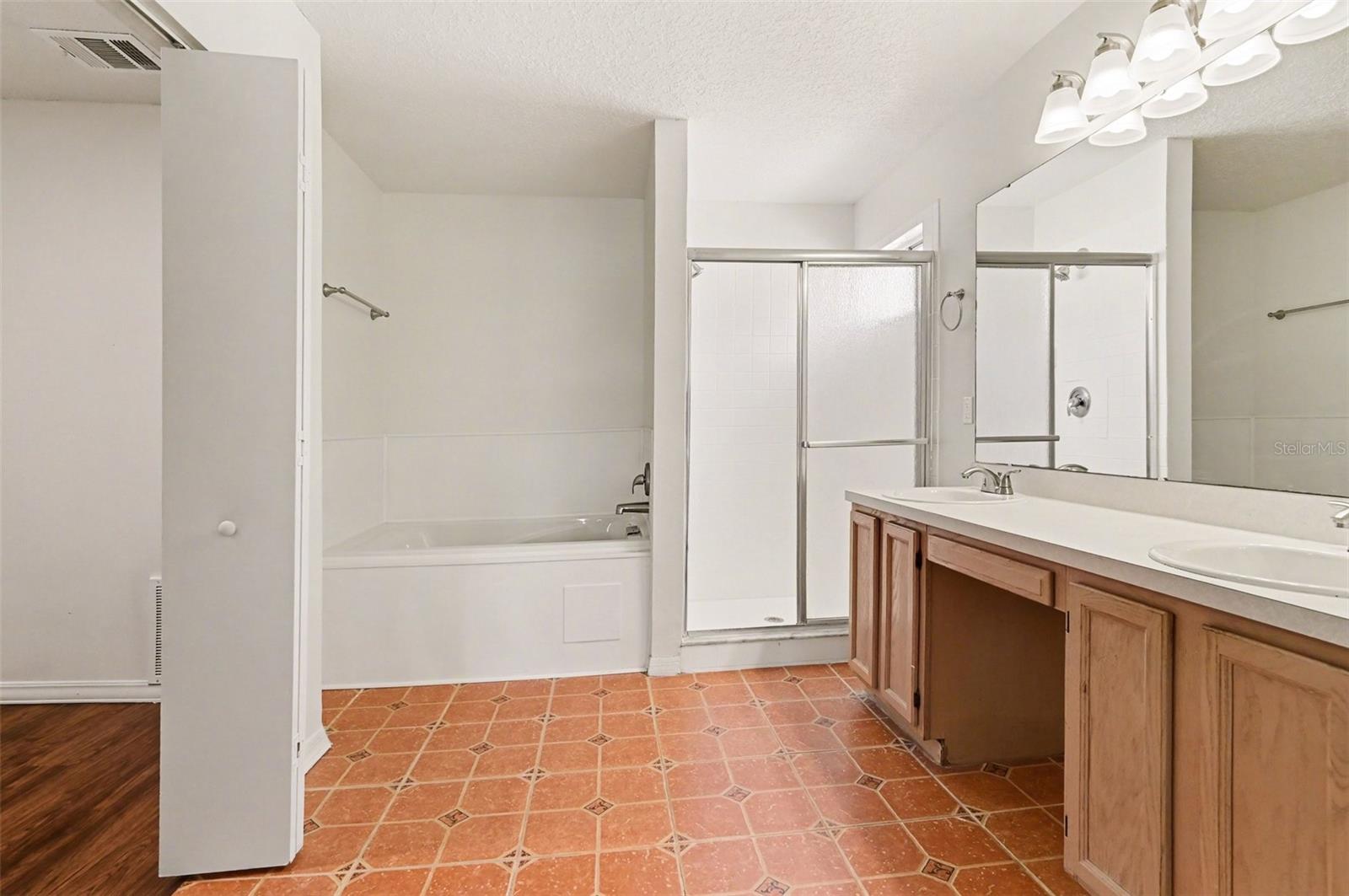 PINES WEKIVA SEC 02 PH 02 - Residential