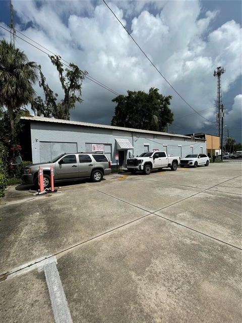 Tiny photo for 55 Guerrant Street, Umatilla, FL 32784 (MLS # O6320182)