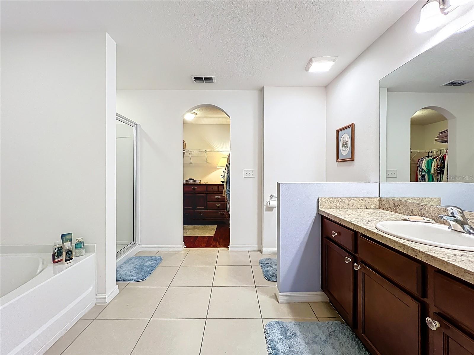 CRESTRIDGE AT ESTATES AT CHERRY LAKE - Residential