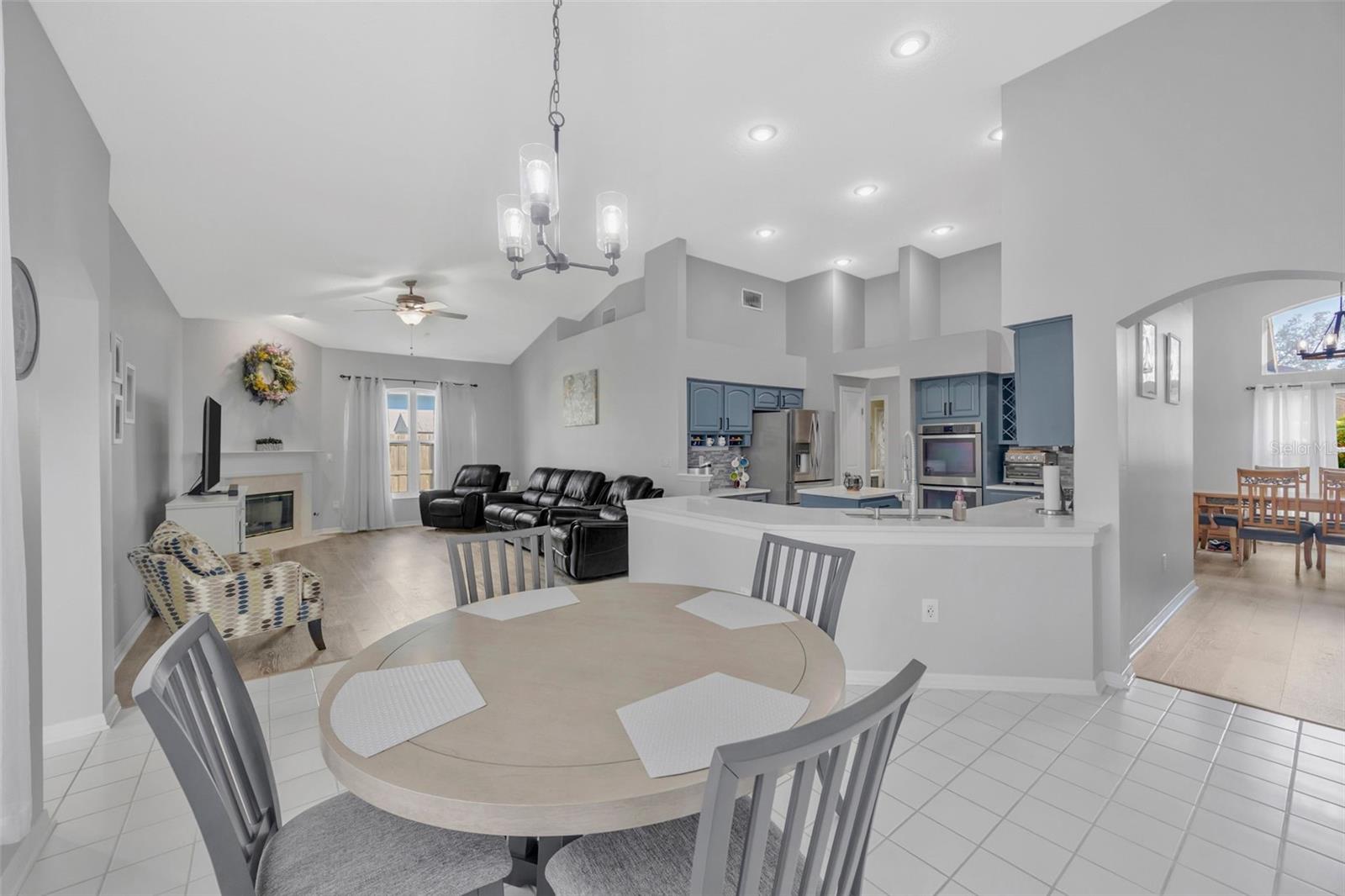 MEADOW POINTE I - Residential